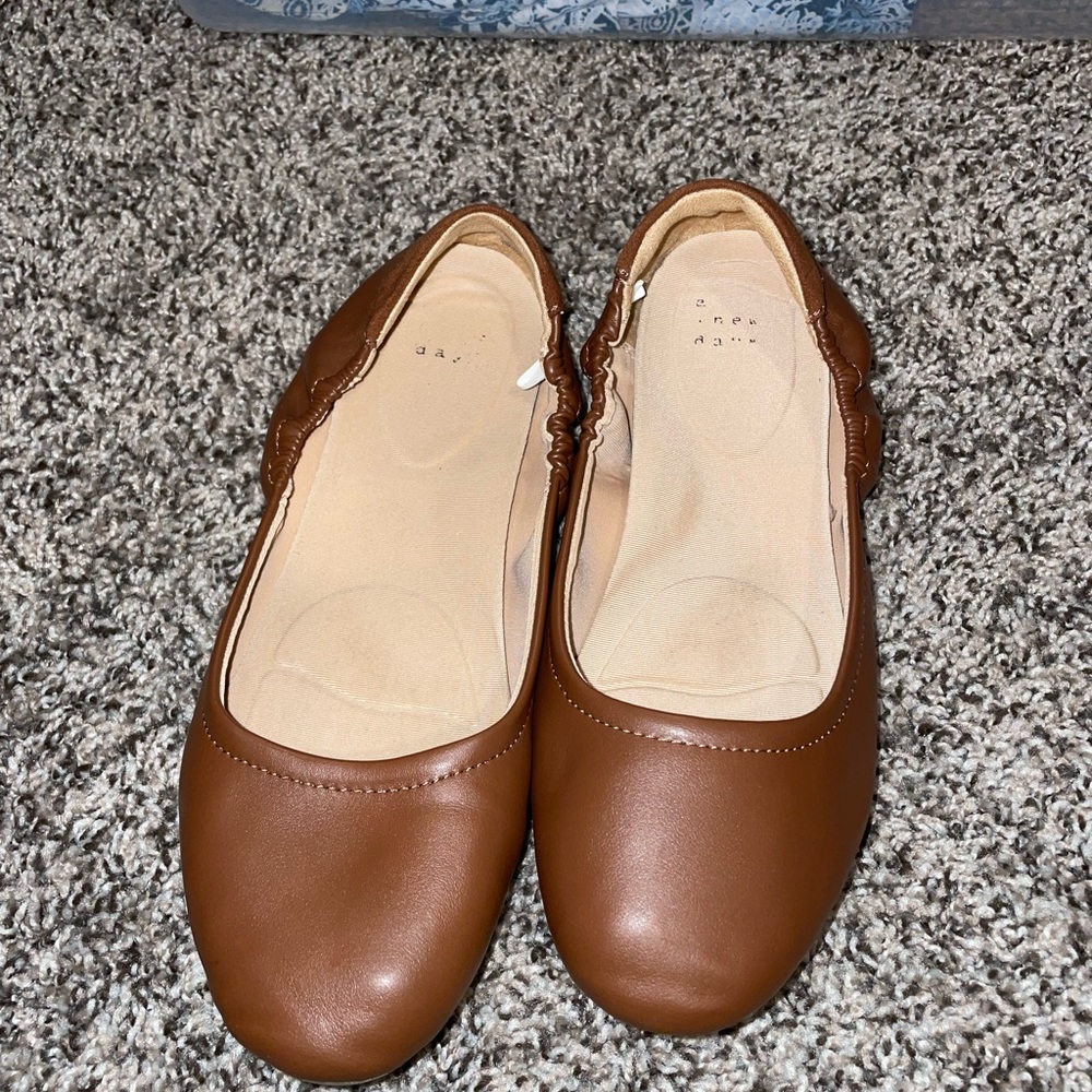 Ballet flats